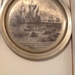 Brass Bicentennial Wall Decor Plate Commenorative for America and Tobacco